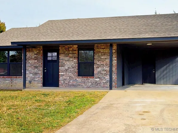 1300 Wolfe Ln, Ada, OK 74820