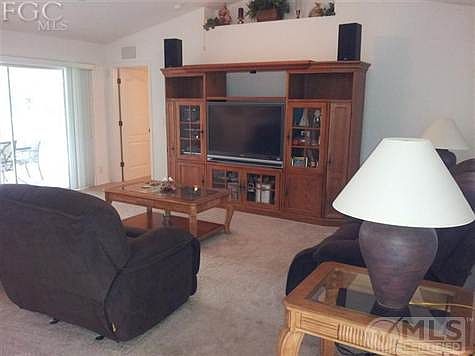 2nd image of 931 SW 34th Ter