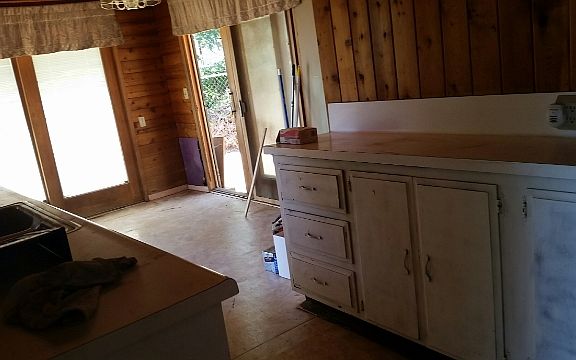 5th image of 22895 Valley View Dr