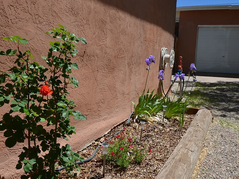 303 Villeros St — Photo 60
