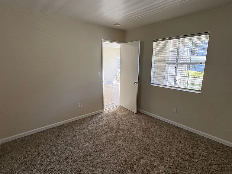 2915 N Texas St #101 — Photo 10