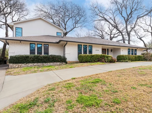1509 Riverview Dr, Arlington, TX 76012