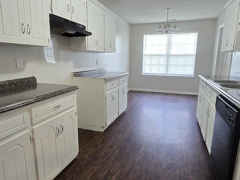 87 Sycamore Cir — Photo 3