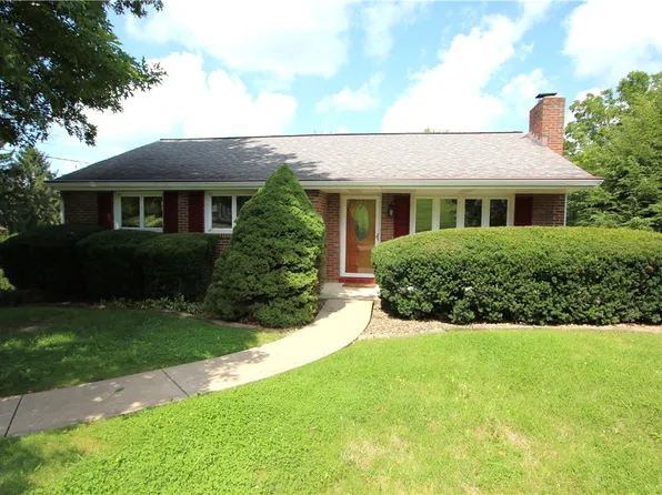 7111 Gayle Dr, Finleyville, PA 15332