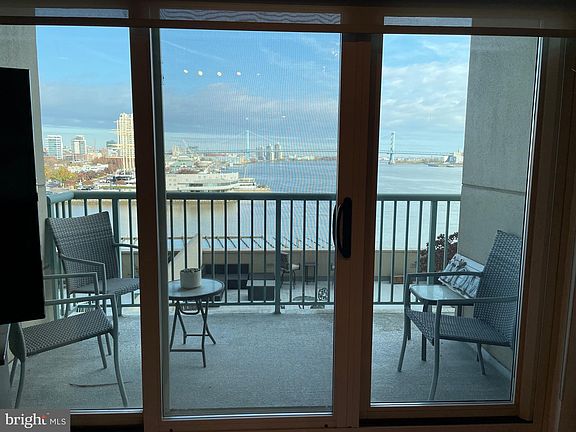 3rd image of 717 S Columbus Blvd Unit 515
