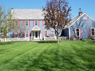 7200 W Westchester Ct, Mequon, WI, 53092