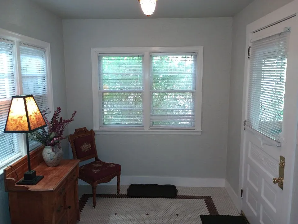 2 bed, 2.0 bath, 1000 sqft, $1,900 — Photo 3