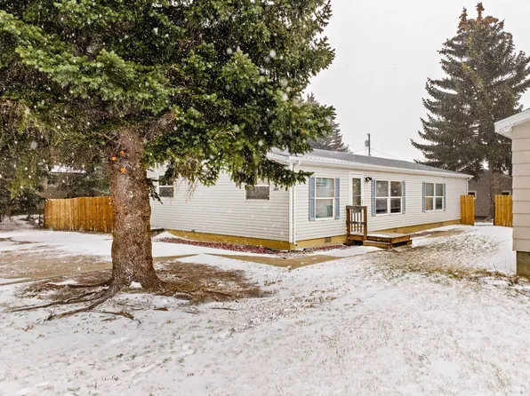 206 2nd Ave SW, Fairfield, MT 59436