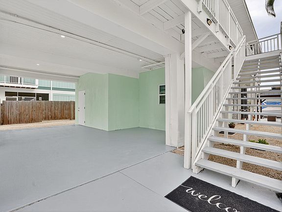 4th image of 19 Mangrove Ln