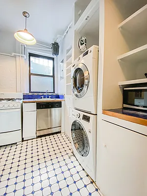 Rented by City Connections Realty | media 42