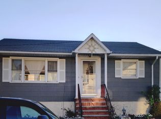327 Winfield Ave, Jersey City, NJ 07305