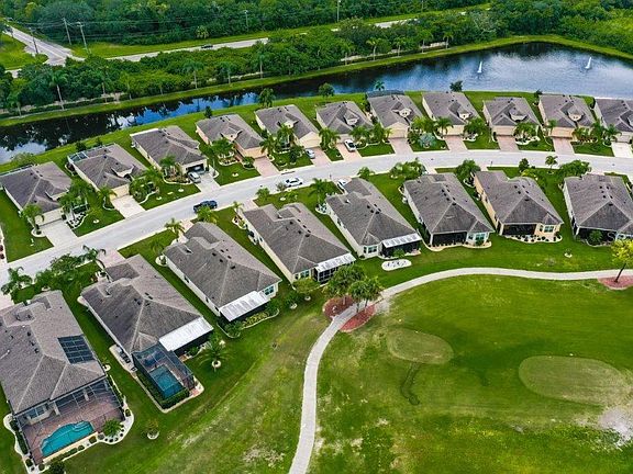 3rd image of 1644 Emerald Dunes Dr