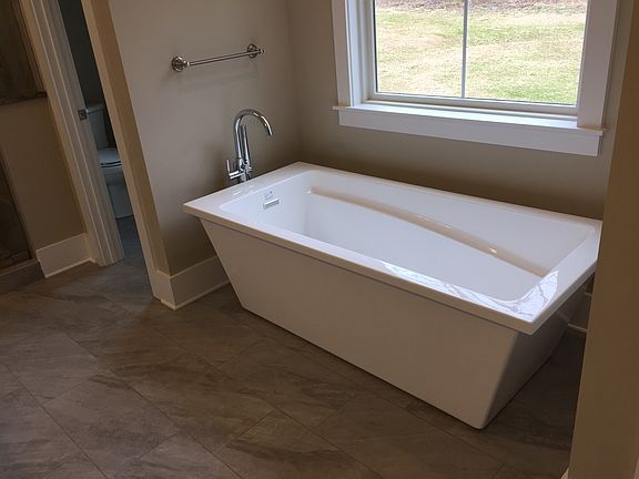 5th image of 5458 Dolphin Ln