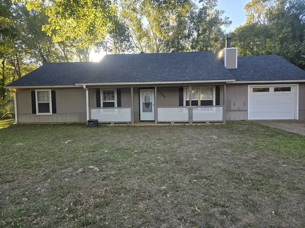 17400 Patrick St, Flint, TX 75762