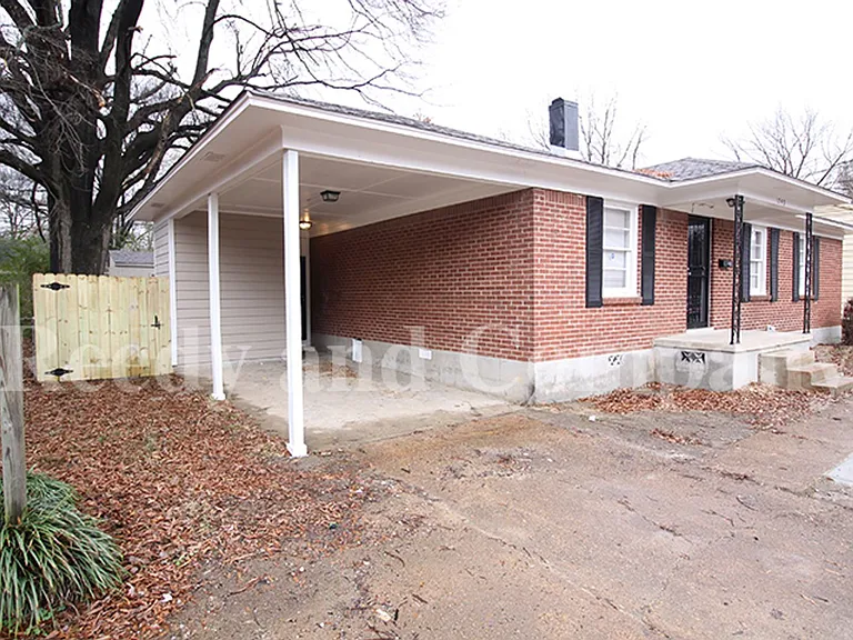 1749 S Perkins Rd — Photo 3