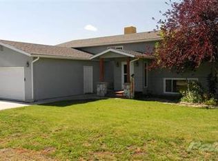 61 Eagle Rd, Riverton, WY 82501