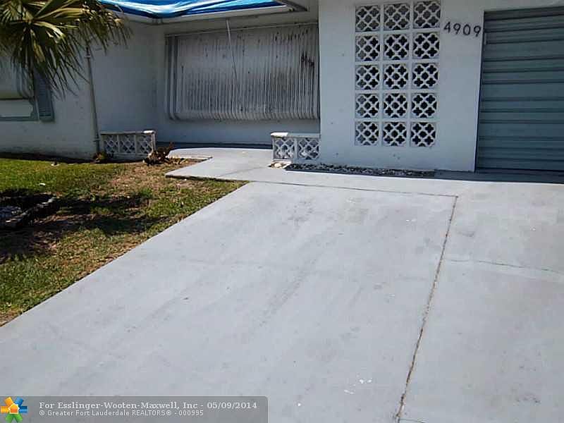 1st image of 4909 NW 48th Ave