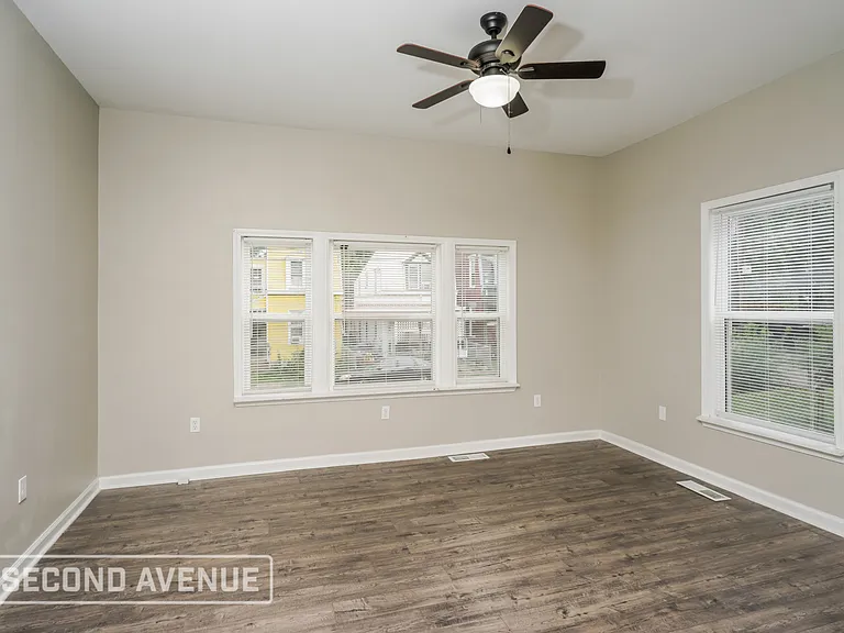 916 Fairbanks Ave — Photo 4