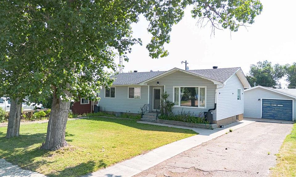 1st image of 5005 W 53rd St