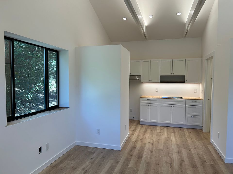 Main room into kitchen