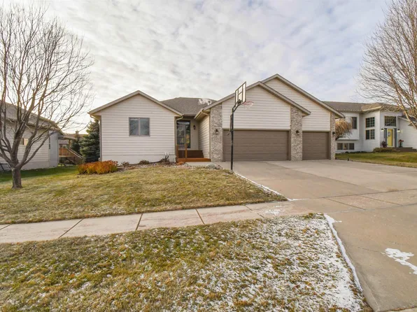 3451 S Harmony Dr, Sioux Falls, SD 57110