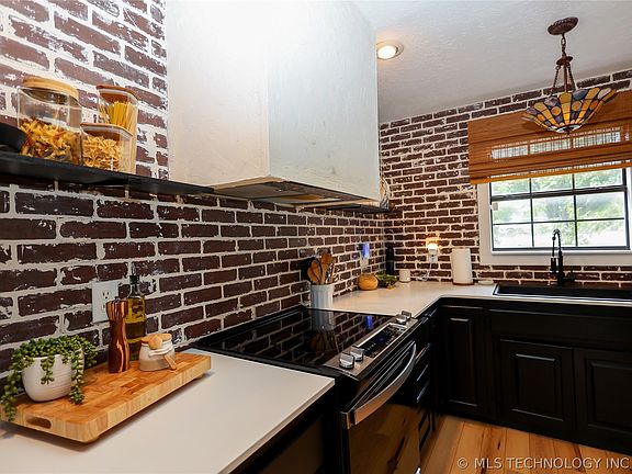 5th image of 7548 W 14th St