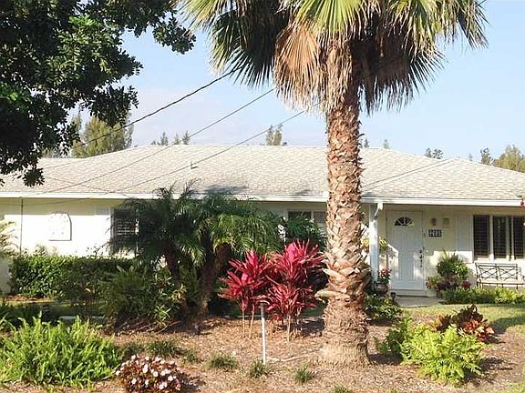 3rd image of 713 Shore Dr