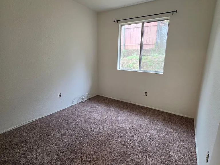 5311-5315 Santa Margarita St — Photo 8