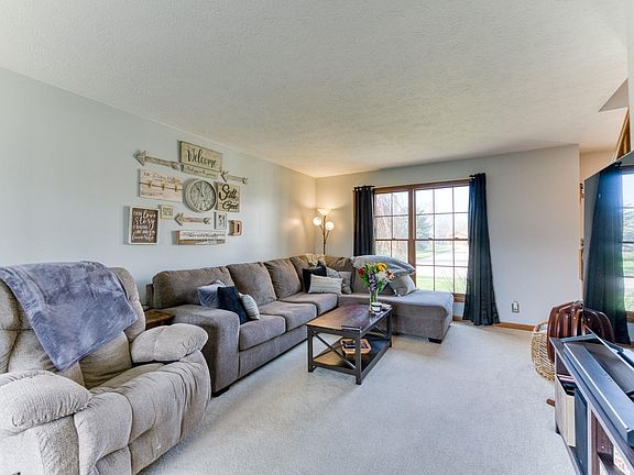 5th image of 1103 Southport Dr