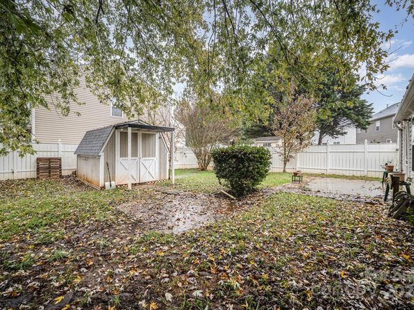 105 Ranlo Ave, Gastonia, NC 28054