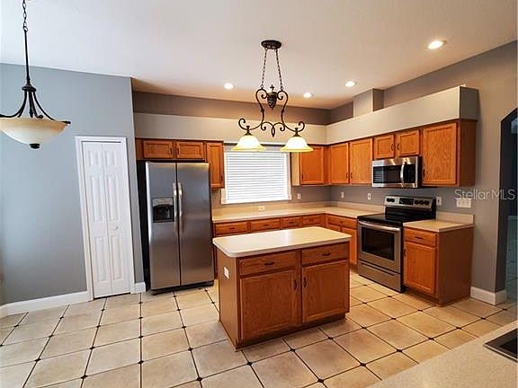 5th image of 4126 Harbor Lake Dr