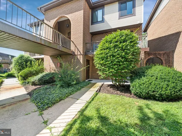 4922 W Brigantine Ct, Wilmington, DE 19808