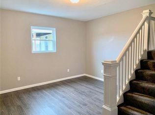 8 S Good St APT 2, Jeannette, PA 15644