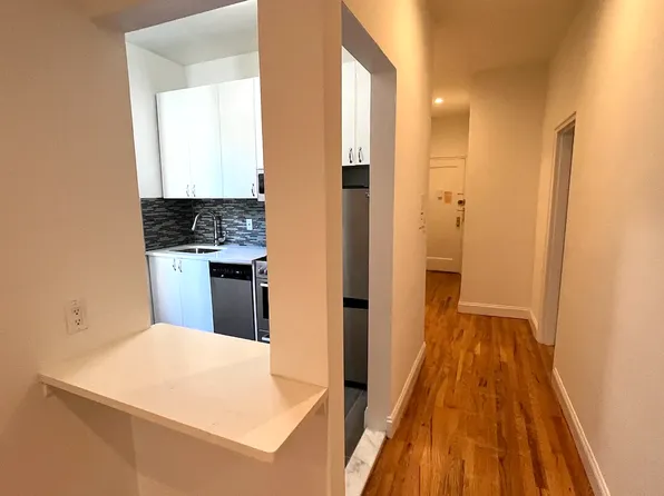 321 East 66th Street image 1 of 13