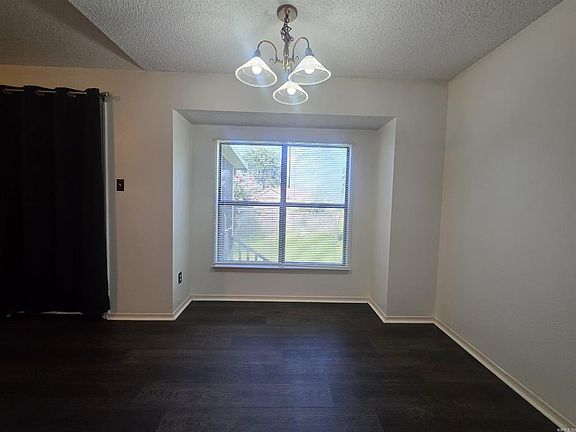 5th image of 1608 Waldron Cv
