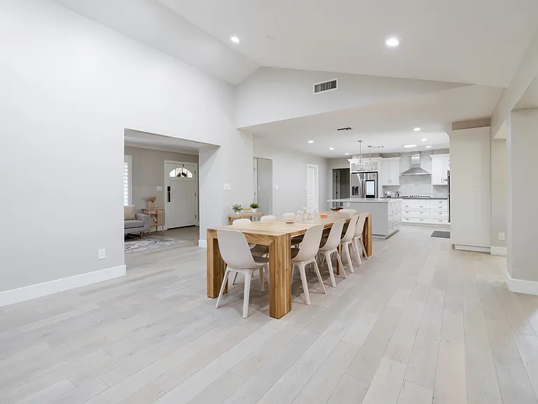7602 N 14th Ave — Photo 5