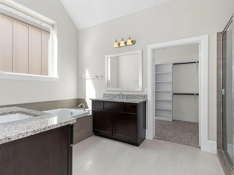 1812 Dennis St — Photo 22