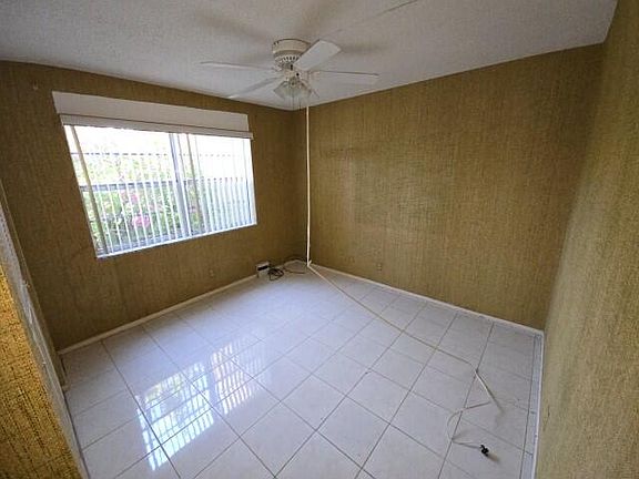 5th image of 198 Lake Evelyn Drive