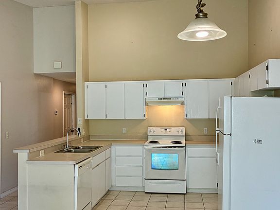 3rd image of 37137 Grassy Hill Ln