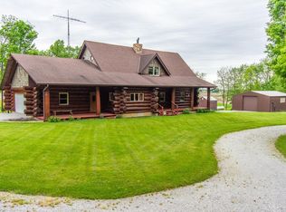 14826 Boundary Rd, Wapakoneta, OH 45895