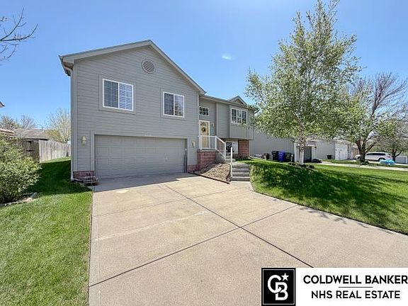 2nd image of 18039 Sunridge St
