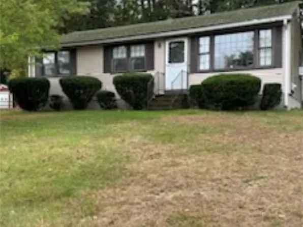 110 Maple Dr, Burrillville, RI 02830