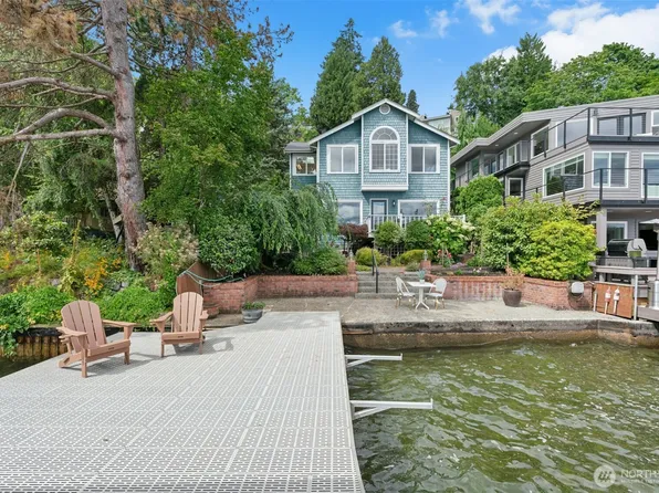 11728 Riviera Place NE, Seattle, WA 98125