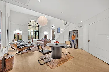 242 East 7th Street, #PH