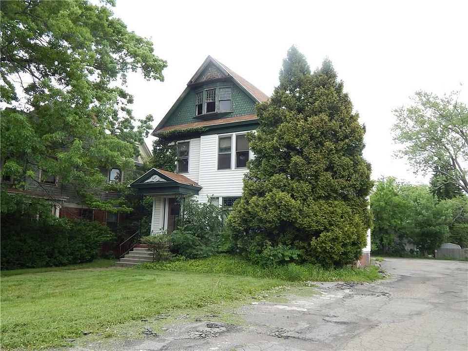 1st image of 608 Central Ave