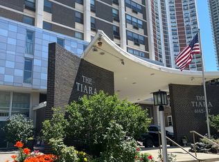 6145 N Sheridan Rd APT 27D, Chicago, IL 60660