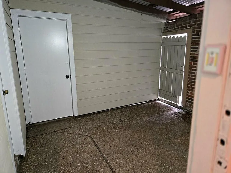 1779 Saxony Ln — Photo 18
