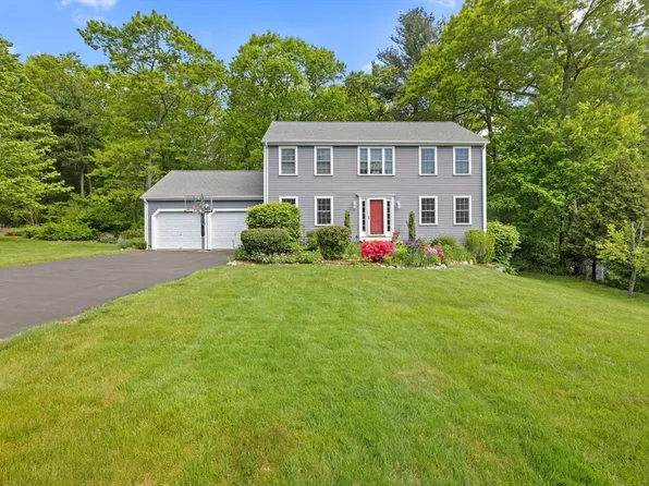 30 Christopher Dr, Grafton, MA 01519