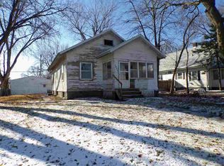 1515 9th St, Columbus, NE 68601