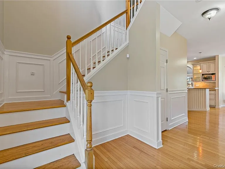 2301 Mohansic Ave — Photo 13